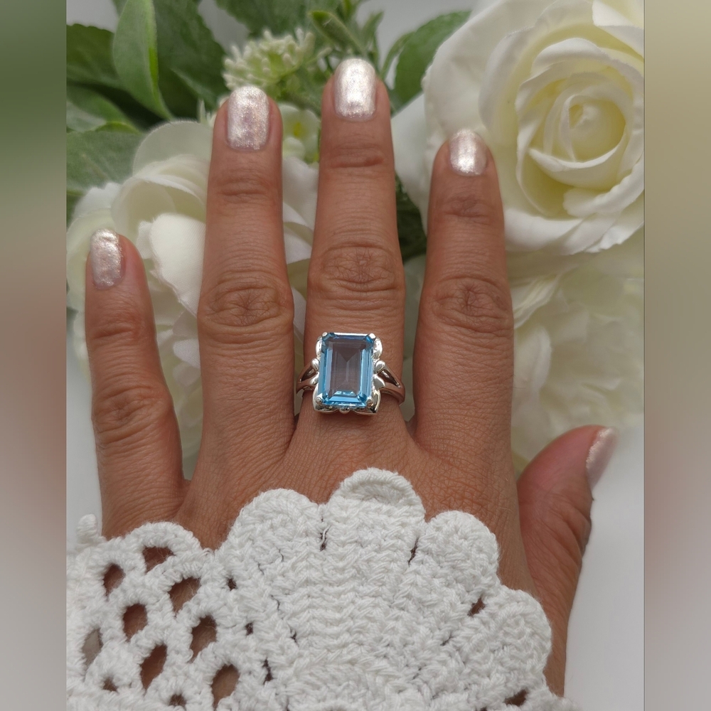 🥰 MONIQUE RING - Picture 3 of 12